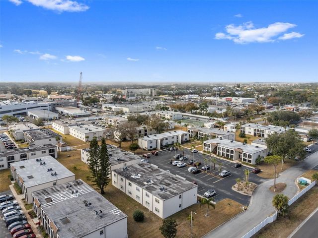 7701 STARKEY ROAD 237, Seminole, FL 33777