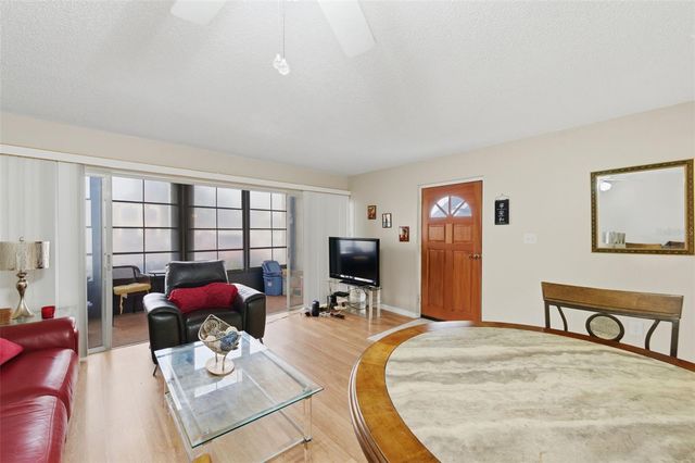 7701 STARKEY ROAD 237, Seminole, FL 33777