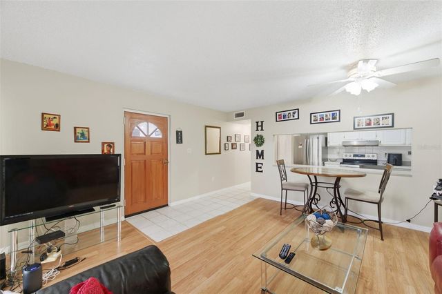 7701 STARKEY ROAD 237, Seminole, FL 33777