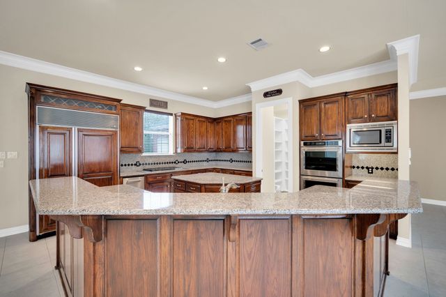 6420 Hayes Road, Midlothian, TX 76065