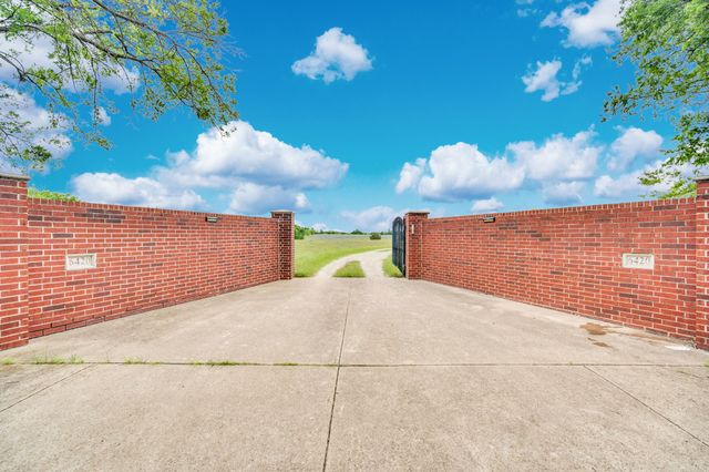 6420 Hayes Road, Midlothian, TX 76065