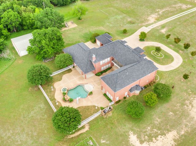 6420 Hayes Road, Midlothian, TX 76065