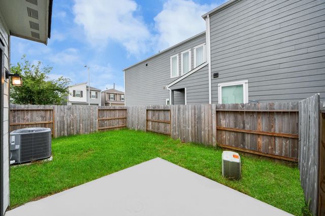 3830 Glossy Lake Drive, Houston, TX 77082
