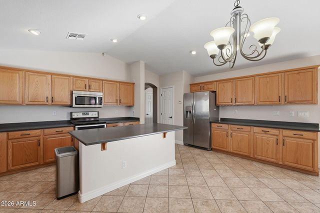 8357 W SAN JUAN Avenue, Glendale, AZ 85305