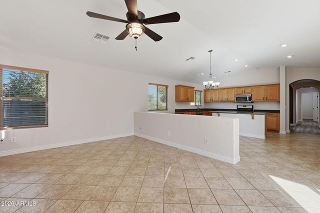 8357 W SAN JUAN Avenue, Glendale, AZ 85305
