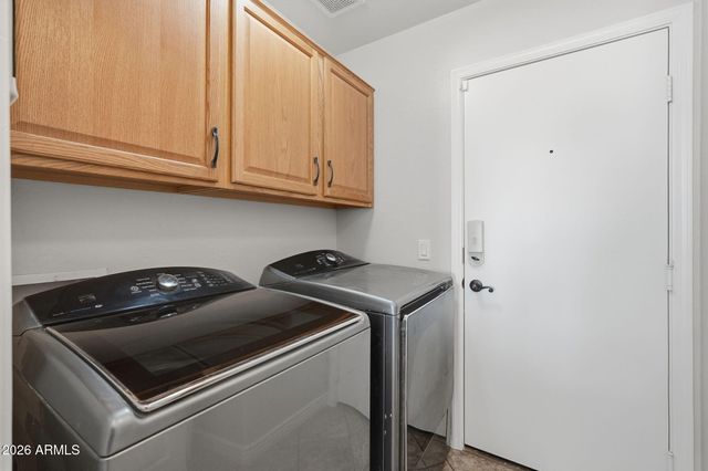 8357 W SAN JUAN Avenue, Glendale, AZ 85305