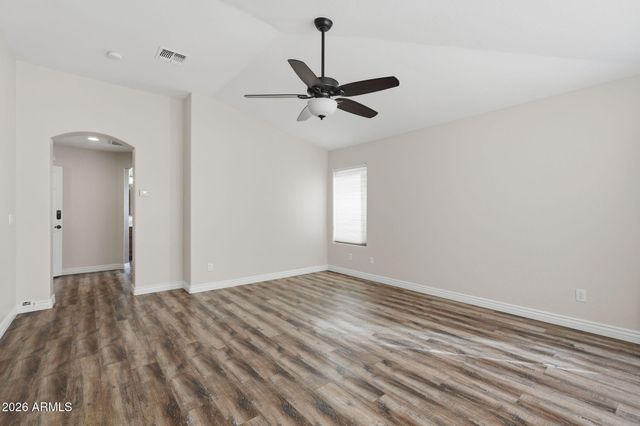 8357 W SAN JUAN Avenue, Glendale, AZ 85305