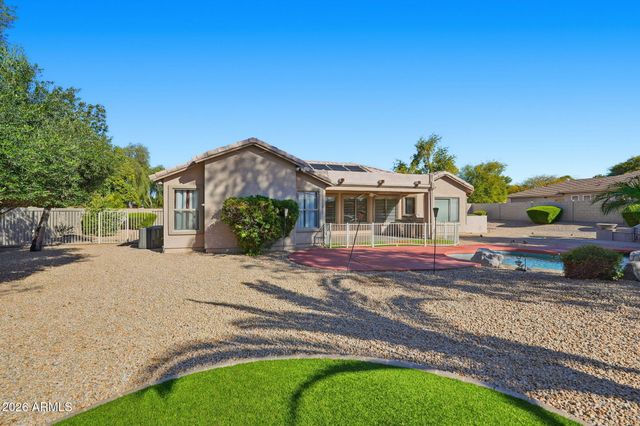 8357 W SAN JUAN Avenue, Glendale, AZ 85305