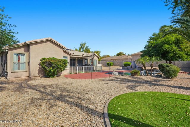 8357 W SAN JUAN Avenue, Glendale, AZ 85305