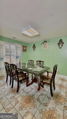 1122 Villa Clara Way, Gainesville, GA 30504