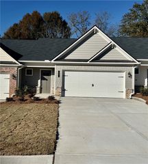 38 Silver Leaf Lane, Dawsonville, GA 30534