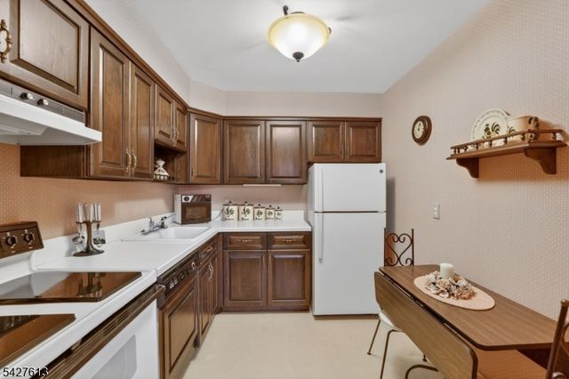15 Cottage St 11A, Midland Park Boro, NJ 07432