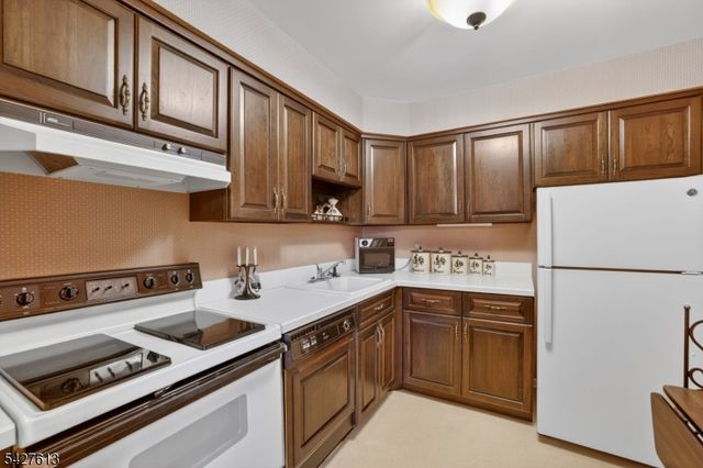 15 Cottage St 11A, Midland Park Boro, NJ 07432