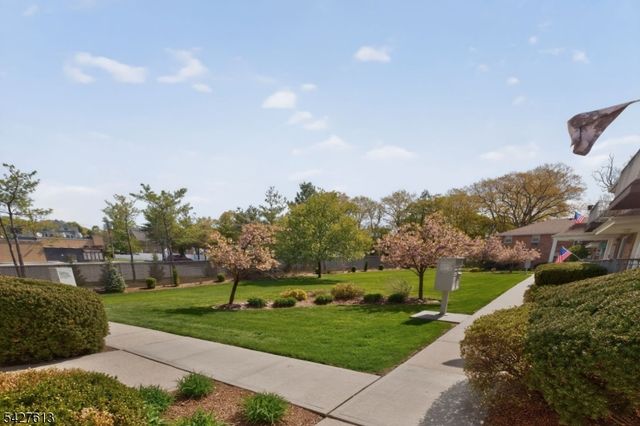 15 Cottage St 11A, Midland Park Boro, NJ 07432