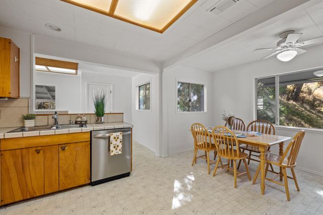 22101 Longeway Rd, Sonora, CA 95370