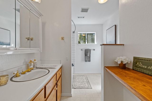 22101 Longeway Rd, Sonora, CA 95370