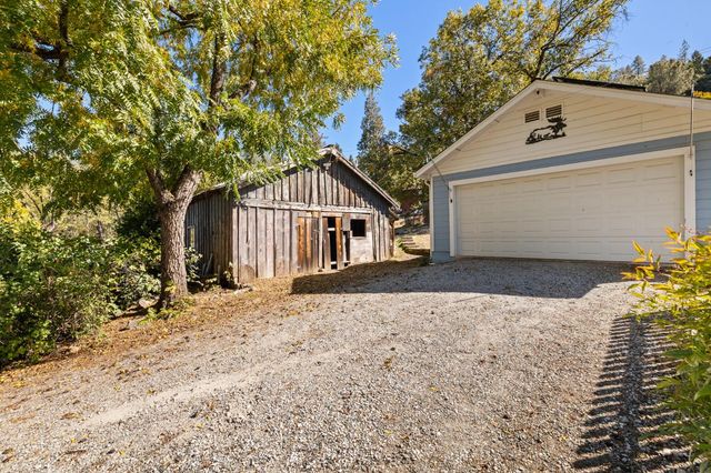 22101 Longeway Rd, Sonora, CA 95370