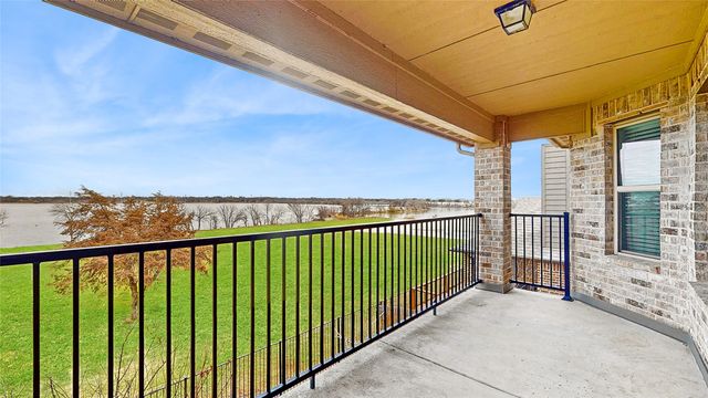 1921 Lake Front Trail, Garland, TX 75043