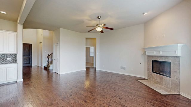 1921 Lake Front Trail, Garland, TX 75043