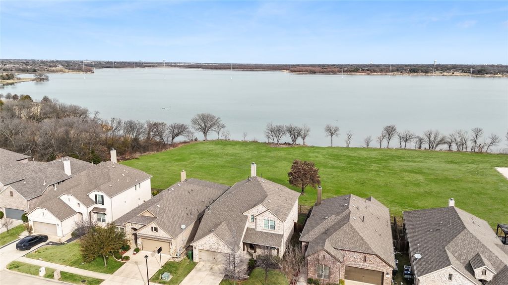 1921 Lake Front Trail, Garland, TX 75043