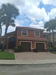 5245 SW 38th Ave, Hollywood, FL 33312