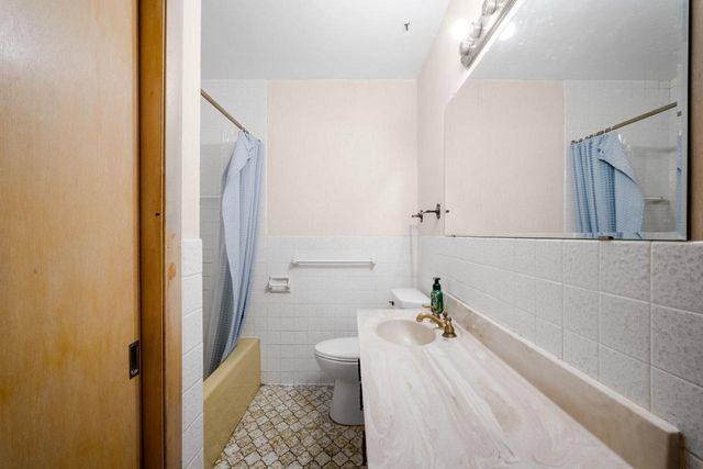 9402 W Cleveland AVENUE, West Allis, WI 53227