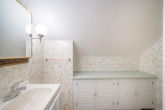 9402 W Cleveland AVENUE, West Allis, WI 53227