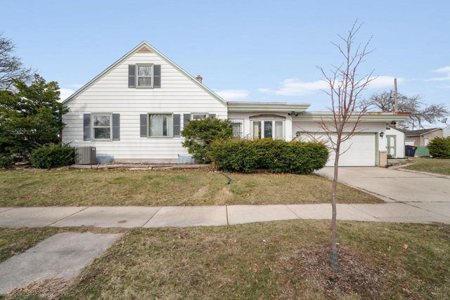 9402 W Cleveland AVENUE, West Allis, WI 53227
