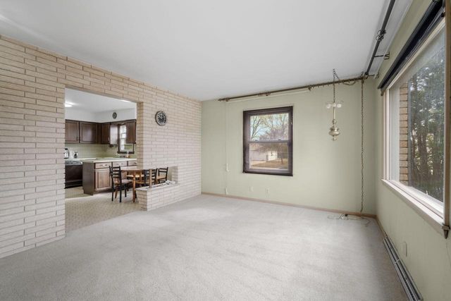 9402 W Cleveland AVENUE, West Allis, WI 53227