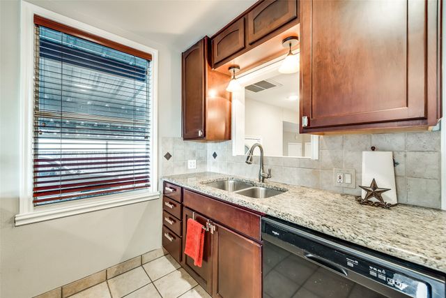 2517 Littlepage Street, Fort Worth, TX 76107