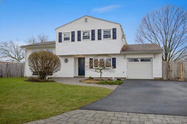 3 Carlton Road, Orangeburg, NY 10962