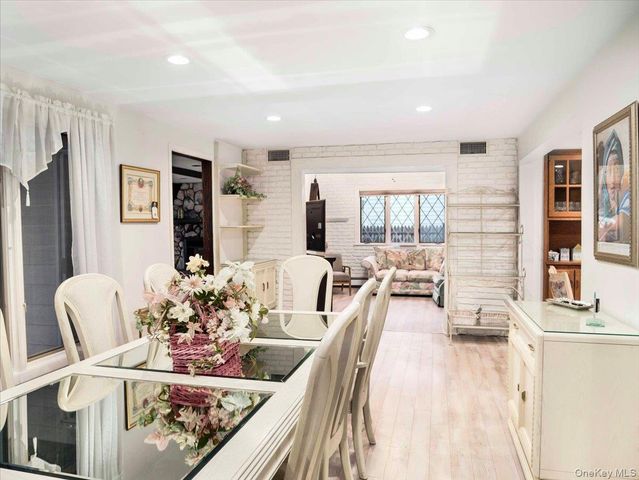 3 Carlton Road, Orangeburg, NY 10962