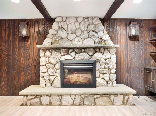 3 Carlton Road, Orangeburg, NY 10962