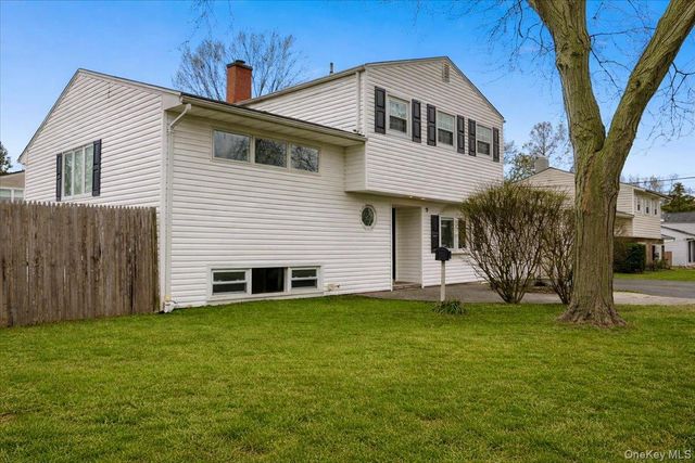 3 Carlton Road, Orangeburg, NY 10962