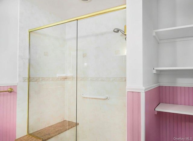 3 Carlton Road, Orangeburg, NY 10962