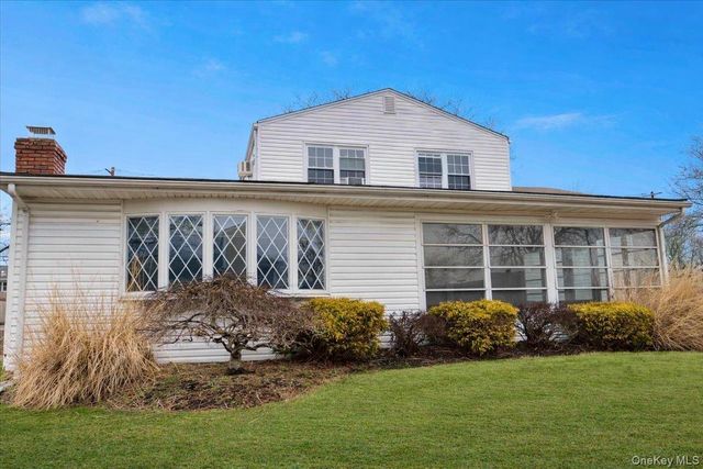 3 Carlton Road, Orangeburg, NY 10962