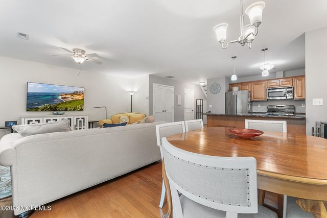 17 Wiley Way, Toms River, NJ 08757