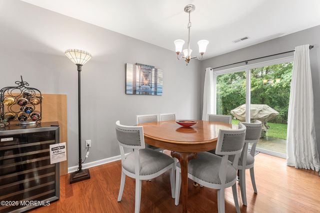 17 Wiley Way, Toms River, NJ 08757