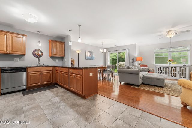 17 Wiley Way, Toms River, NJ 08757