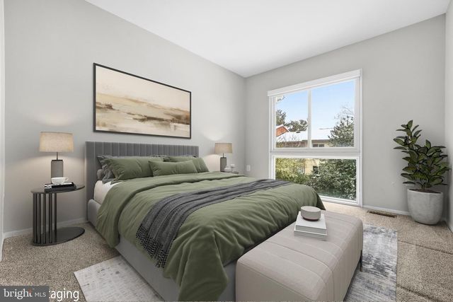 3072 SUGAR LN, Vienna, VA 22181