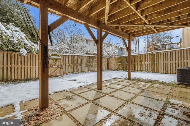 3072 SUGAR LN, Vienna, VA 22181