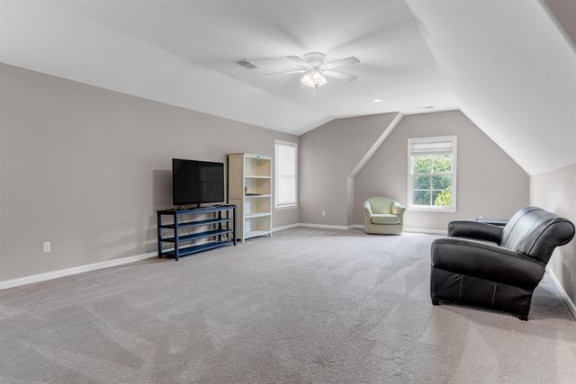 615 GLENSHEE DR, Rossville, TN 38066