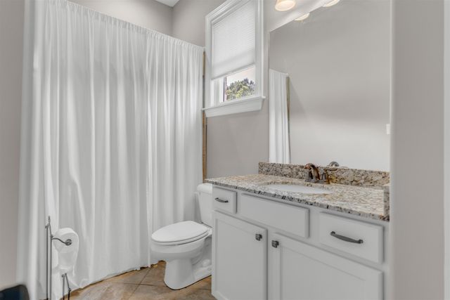 615 GLENSHEE DR, Rossville, TN 38066