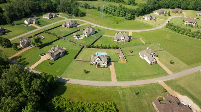 615 GLENSHEE DR, Rossville, TN 38066