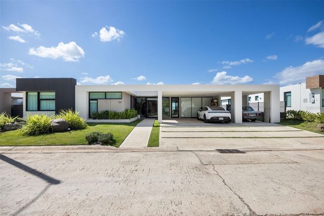 151 AZURITA, Bayamon, PR 00957