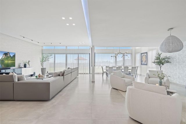 151 AZURITA, Bayamon, PR 00957