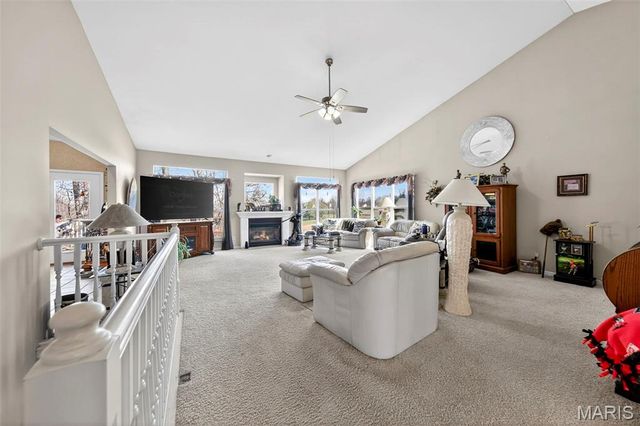 1521 Hibernation Hollow, Wentzville, MO 63385