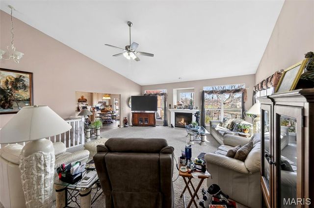 1521 Hibernation Hollow, Wentzville, MO 63385