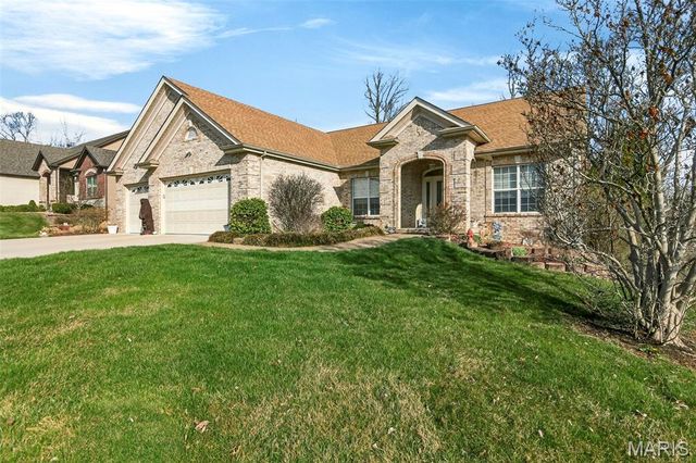 1521 Hibernation Hollow, Wentzville, MO 63385