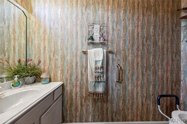 1521 Hibernation Hollow, Wentzville, MO 63385